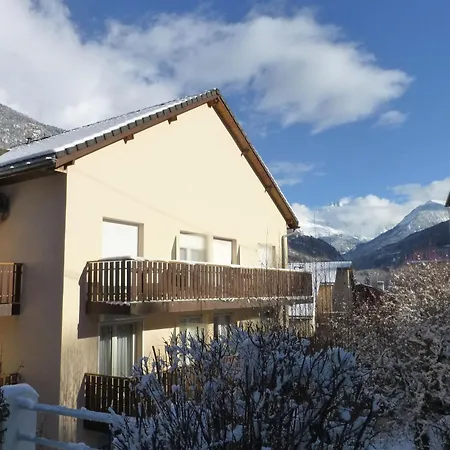 4 Pers, Balcon, Parking Couvert, Centre Brides-les-bains, Proche Thermes Et Telecabines - Fr-1-512-237 Brides-les-Bains
