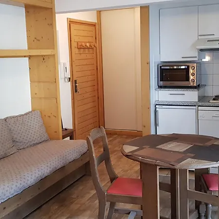 4 Pers, Balcon, Parking Couvert, Centre Brides-les-bains, Proche Thermes Et Telecabines - Fr-1-512-237 Brides-les-Bains