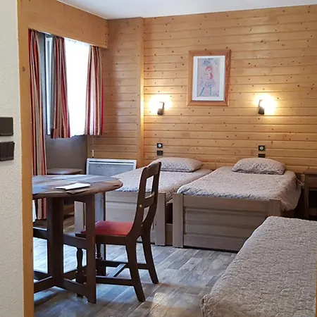 4 Pers, Balcon, Parking Couvert, Centre Brides-les-bains, Proche Thermes Et Telecabines - Fr-1-512-237 Apartment *